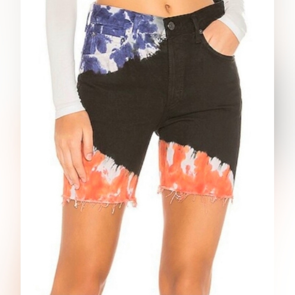 NEW AGOLDE RUMI MID LENGTH TIE DYE JEAN SHORTS. - Picture 2 of 7